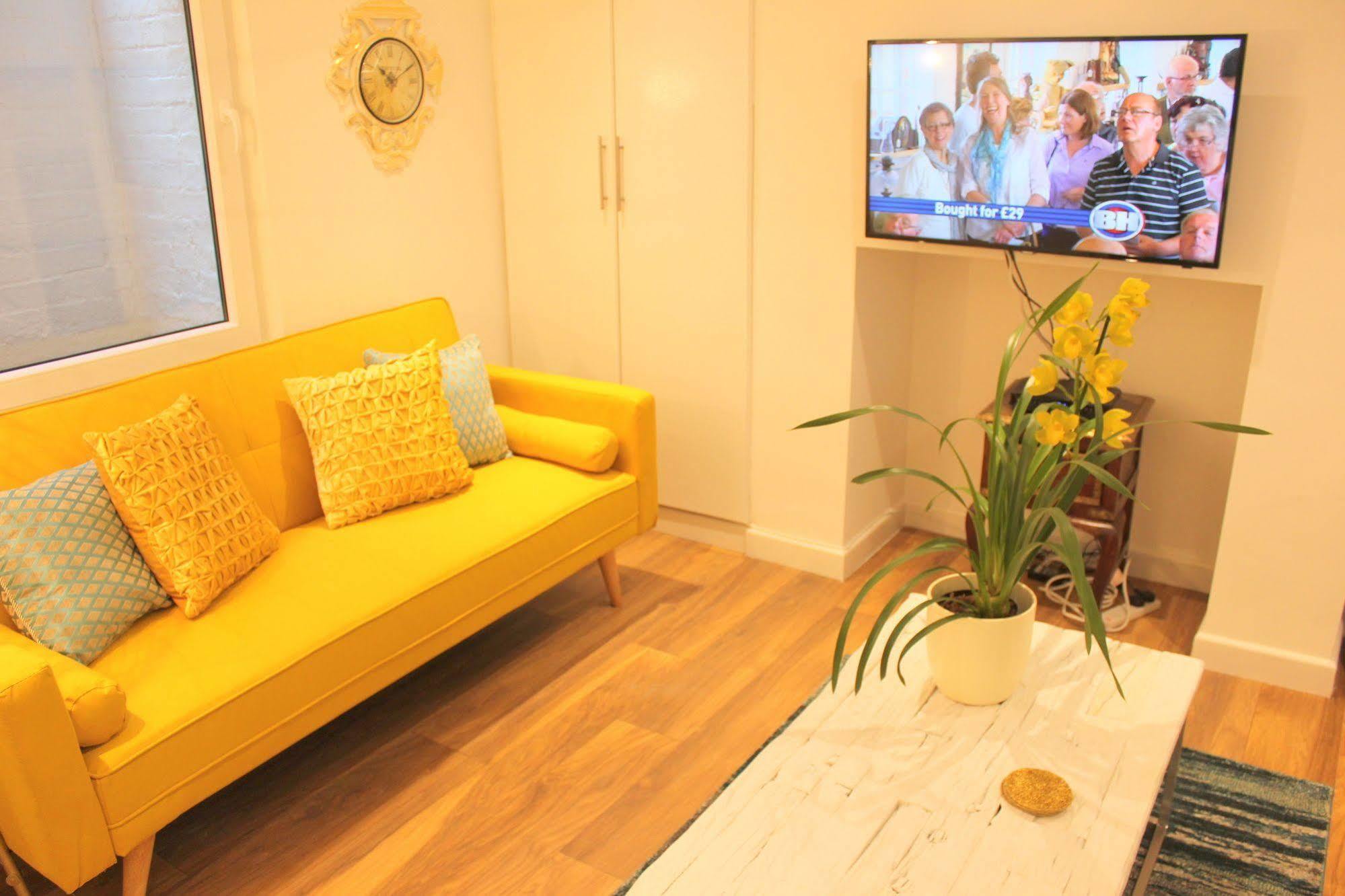 เคมบริดจ์ ซิตี้ อพาร์ตเมนต์  Apartment ภายนอก รูปภาพ