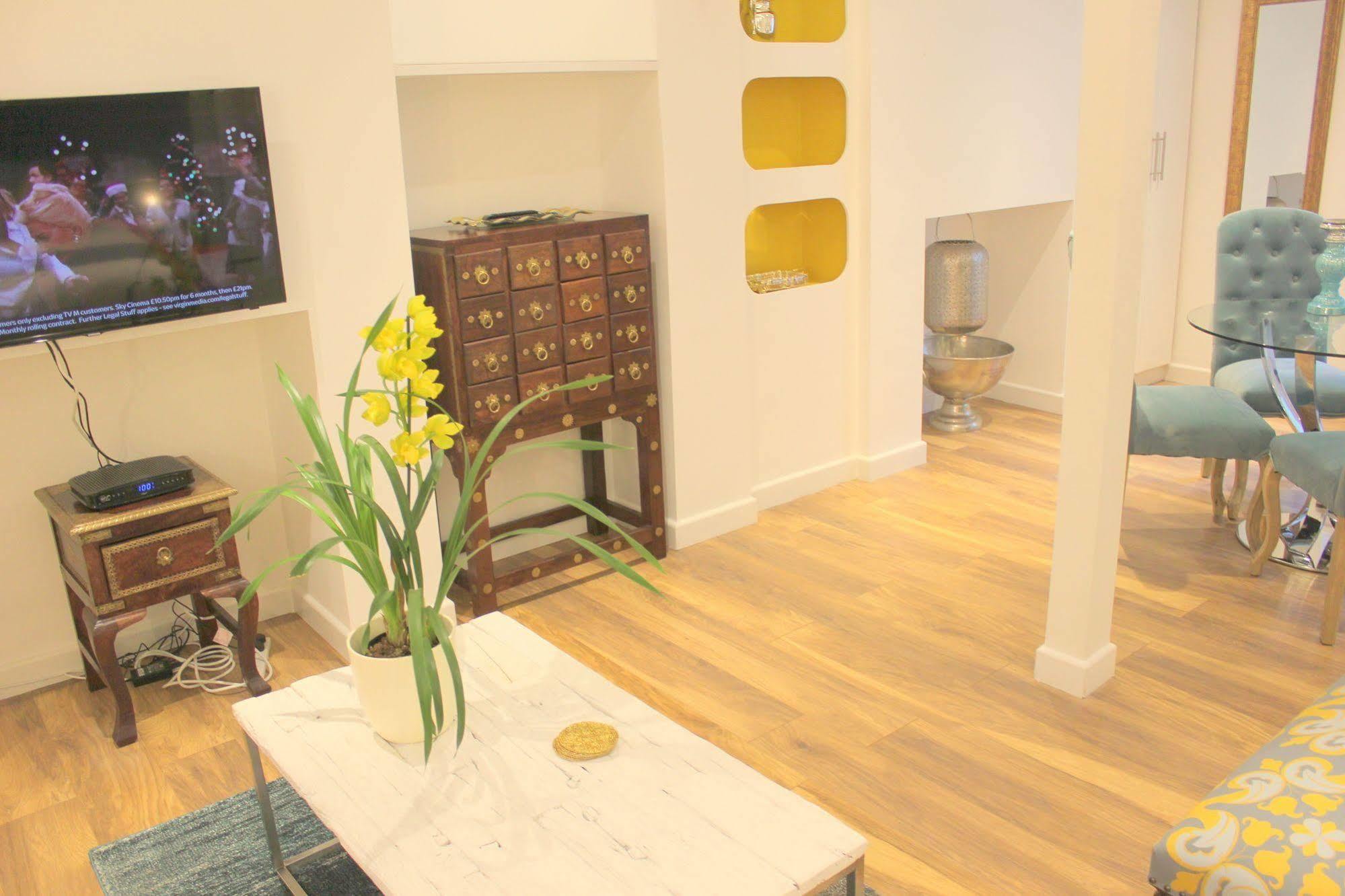 เคมบริดจ์ ซิตี้ อพาร์ตเมนต์  Apartment ภายนอก รูปภาพ