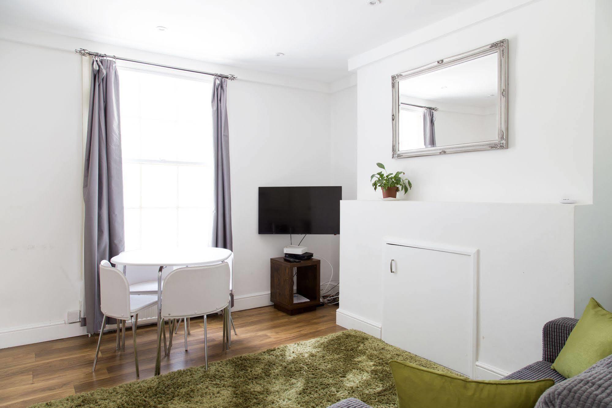 เคมบริดจ์ ซิตี้ อพาร์ตเมนต์  Apartment ภายนอก รูปภาพ