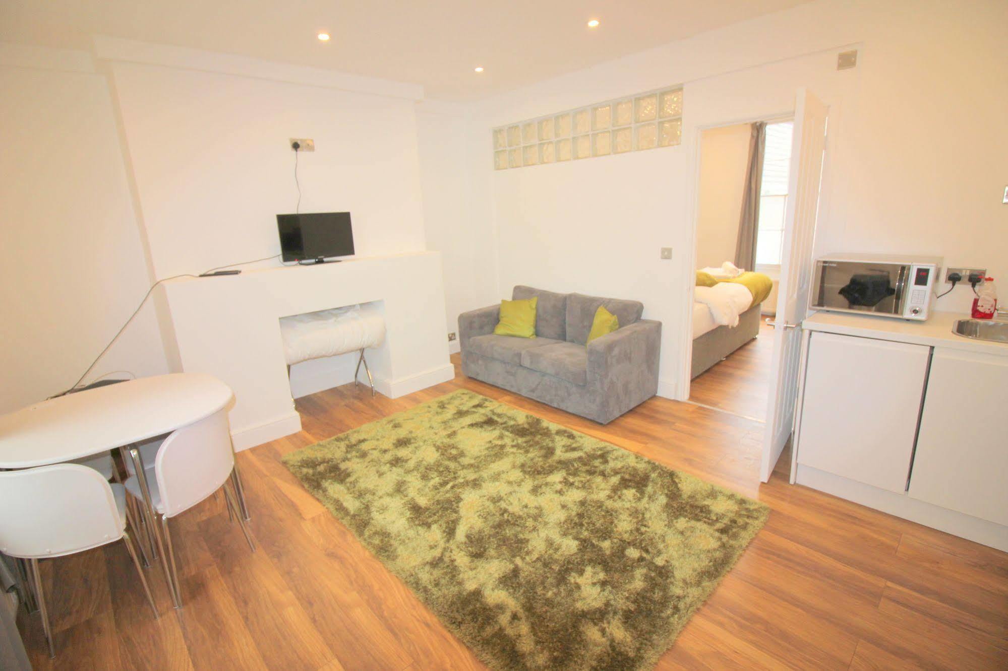 เคมบริดจ์ ซิตี้ อพาร์ตเมนต์  Apartment ภายนอก รูปภาพ