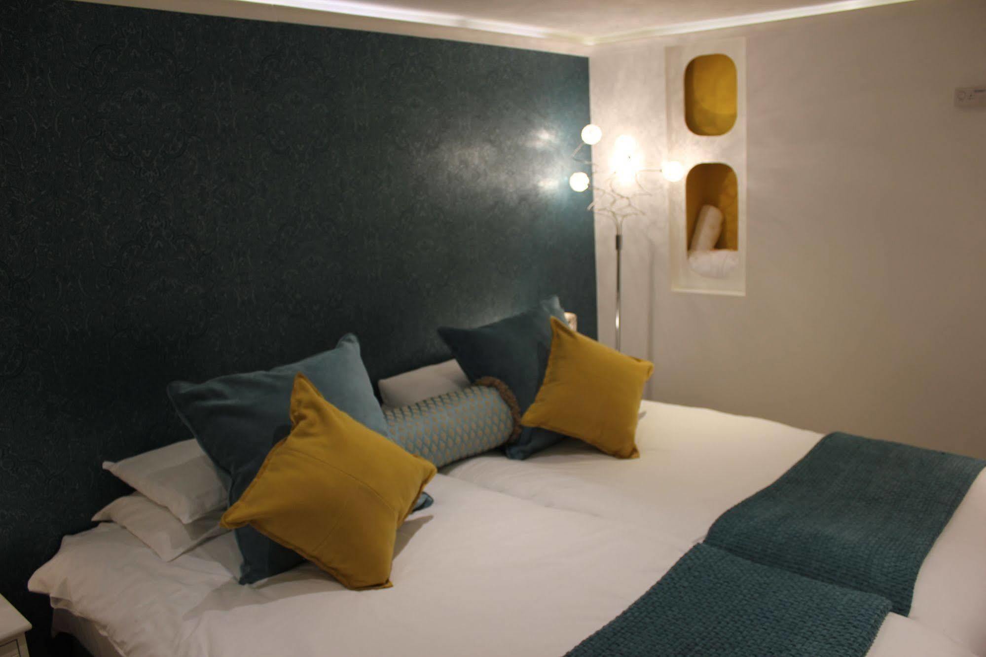 เคมบริดจ์ ซิตี้ อพาร์ตเมนต์  Apartment ภายนอก รูปภาพ